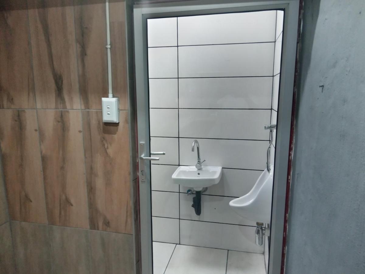 Dante Guest House ألبرتون المظهر الخارجي الصورة